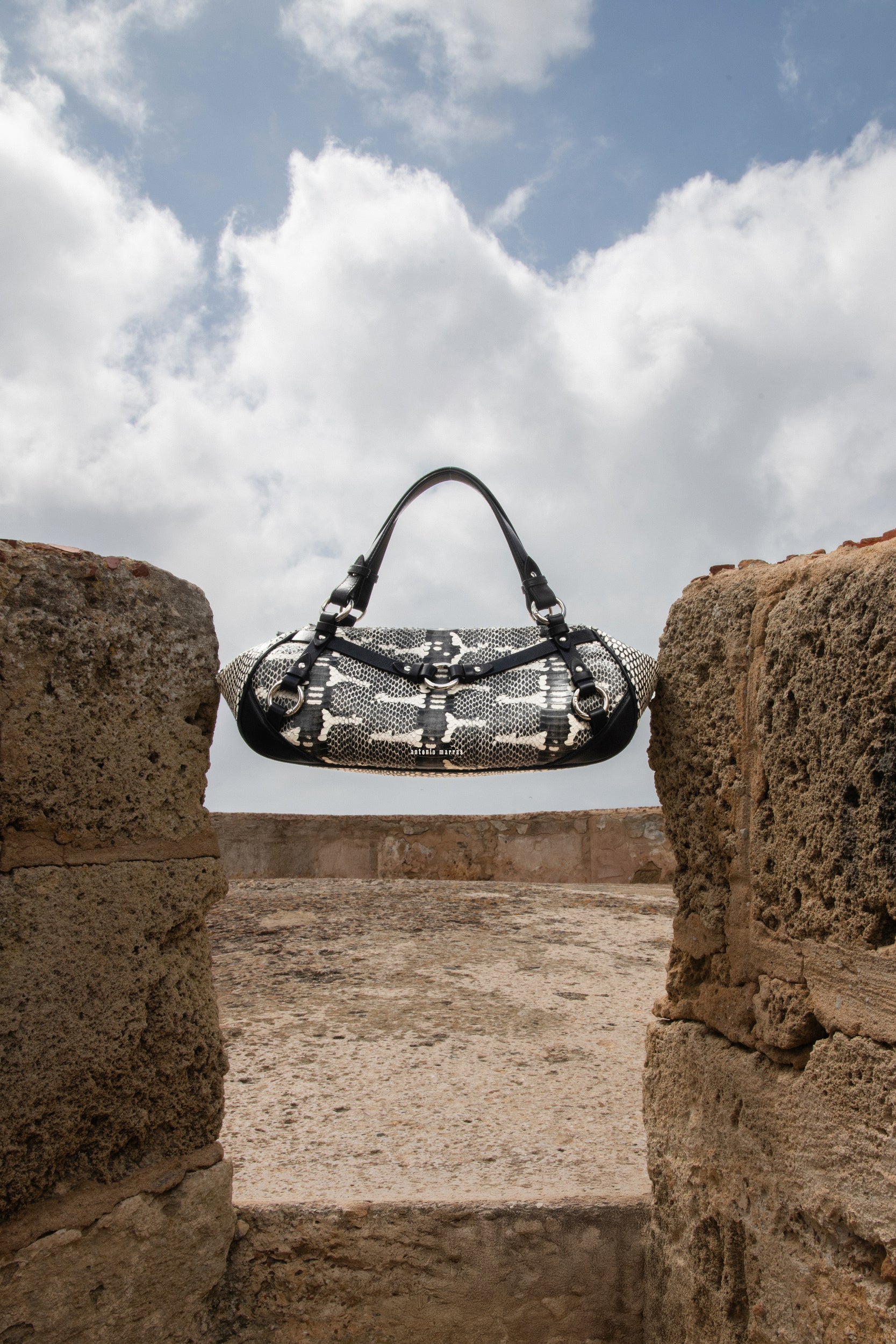 AntonioMarras_FW25_10.jpg__PID:5af753fa-8496-4b20-b590-0815cde4c806