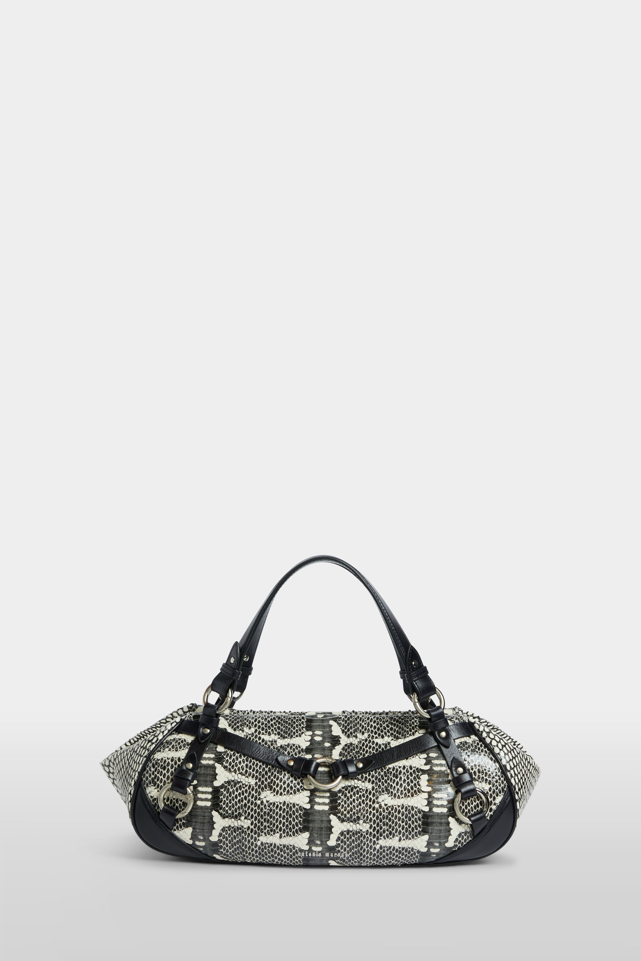 MBOR223NE700_1.jpg__PID:9d05d3af-4e9d-4bf1-b043-06537e2da938